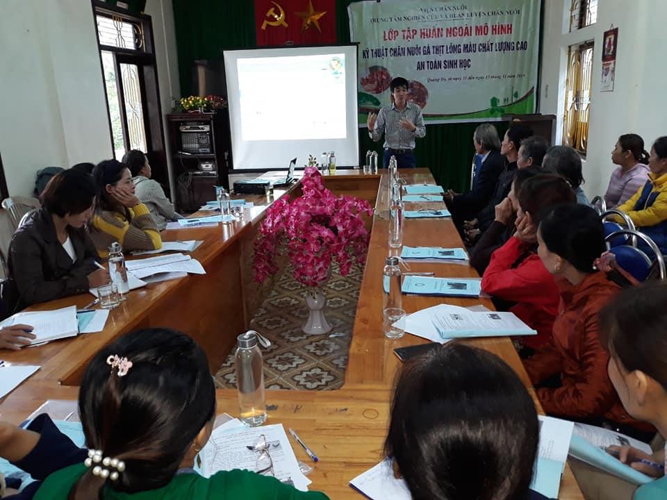 Lớp tập huấn dài hạn